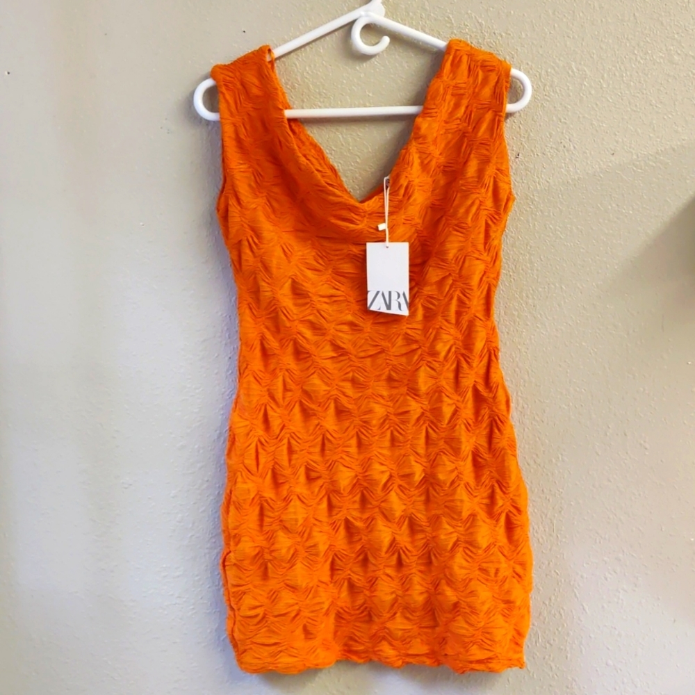 NWT ZARA TEXTURED SHORT DRESS ORANGE LARGE